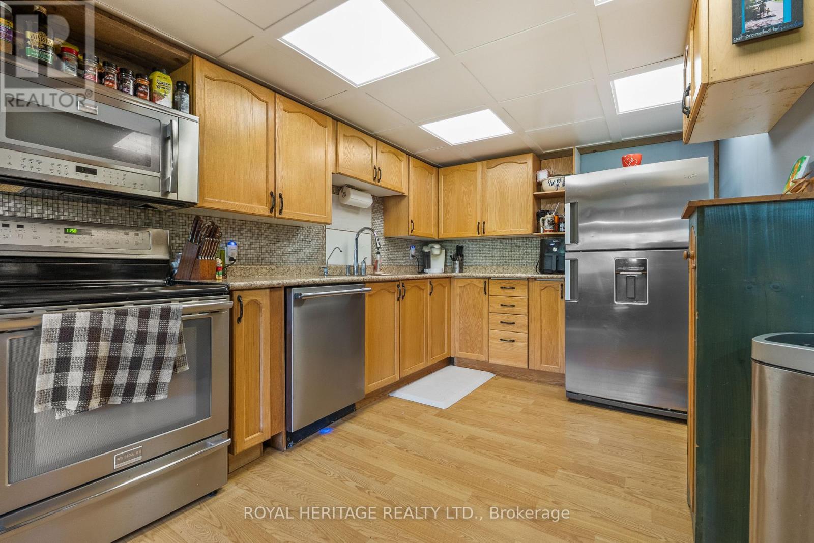 20 Buckhorn Road, Kawartha Lakes (Fenelon), Ontario  K9V 4R6 - Photo 24 - X12356913