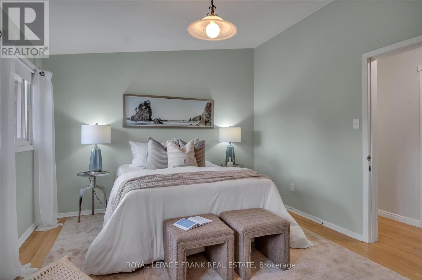 280 Greenlawn Avenue, Peterborough North (South), Ontario  K9H 5K8 - Photo 14 - X12356948