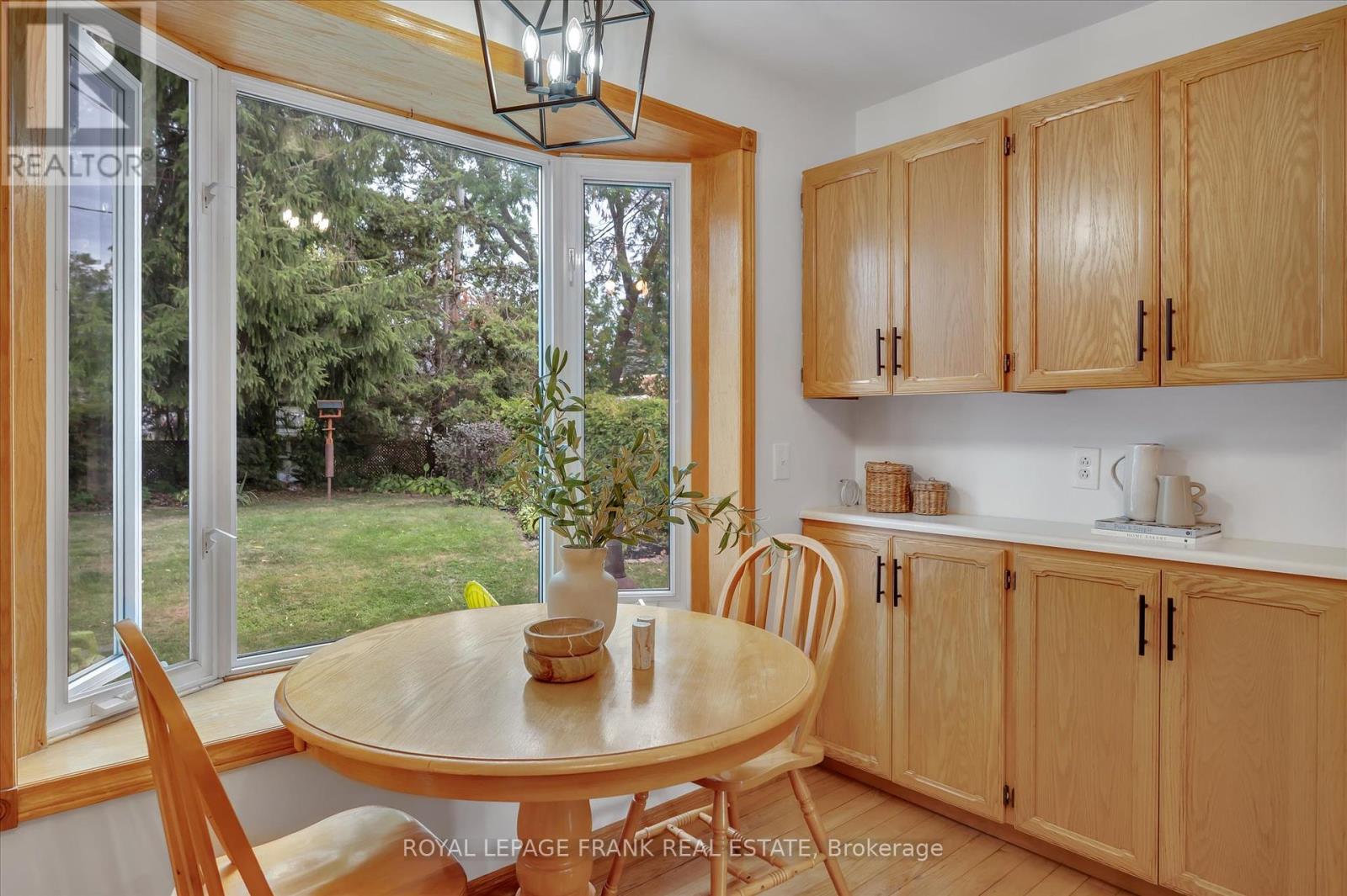 280 Greenlawn Avenue, Peterborough North (South), Ontario  K9H 5K8 - Photo 8 - X12356948