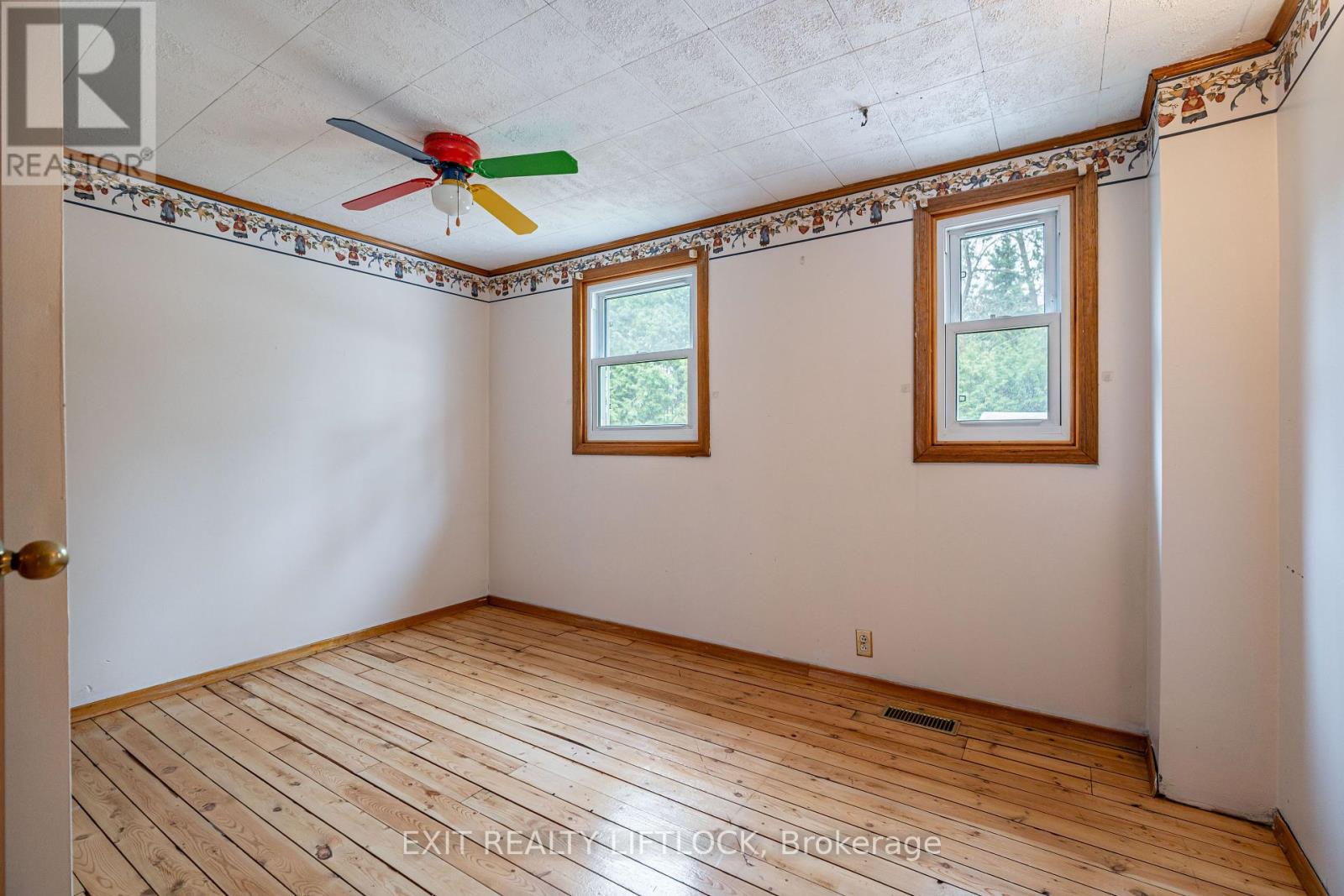 80 Kenedon Drive, Kawartha Lakes (Emily), Ontario  K0L 2W0 - Photo 13 - X12356966