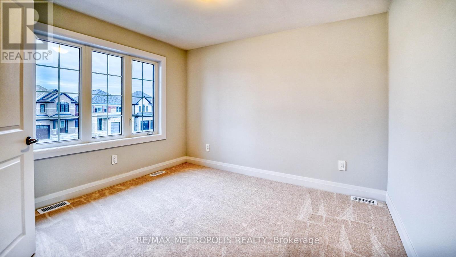 149 St Joseph Road, Kawartha Lakes (Lindsay), Ontario  K9V 6E3 - Photo 21 - X12357055