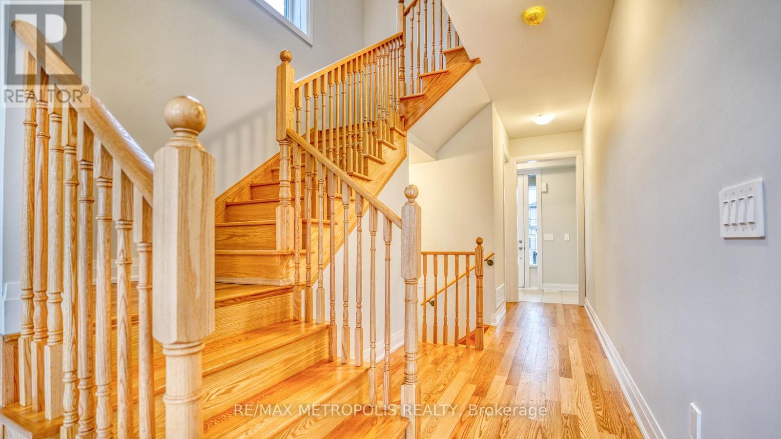 149 St Joseph Road, Kawartha Lakes (Lindsay), Ontario  K9V 6E3 - Photo 4 - X12357055
