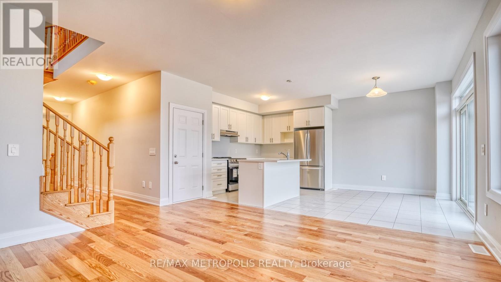 149 St Joseph Road, Kawartha Lakes (Lindsay), Ontario  K9V 6E3 - Photo 6 - X12357055