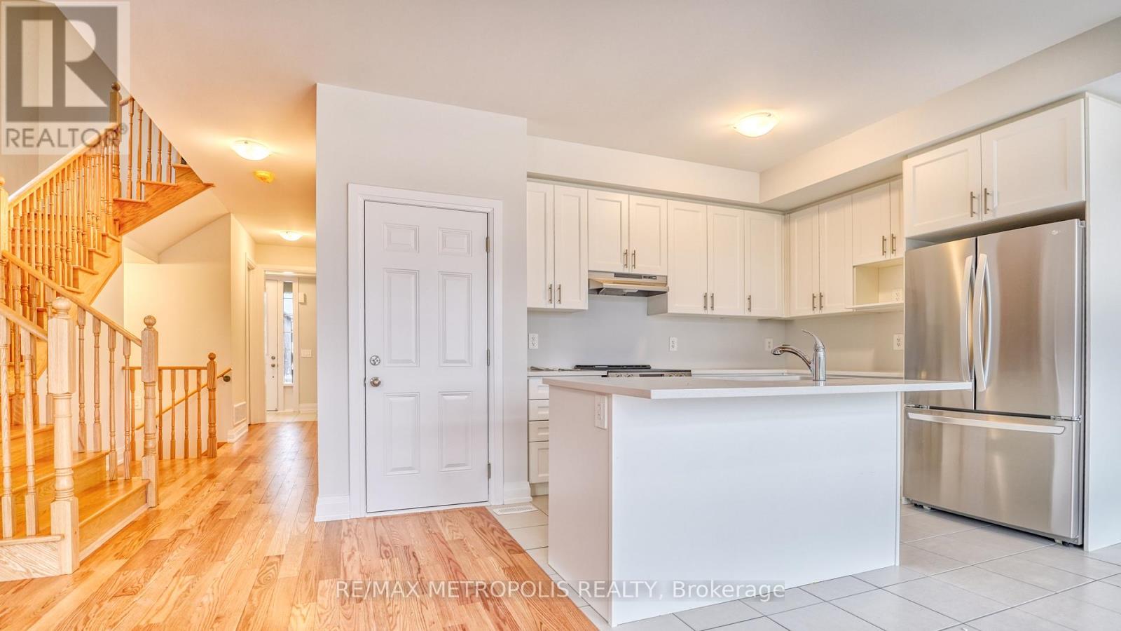 149 St Joseph Road, Kawartha Lakes (Lindsay), Ontario  K9V 6E3 - Photo 7 - X12357055