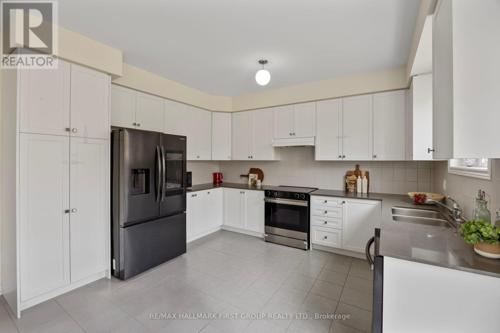 821 Steinberg Court, Peterborough North (North), Ontario  K9K 0H7 - Photo 20 - X12357093