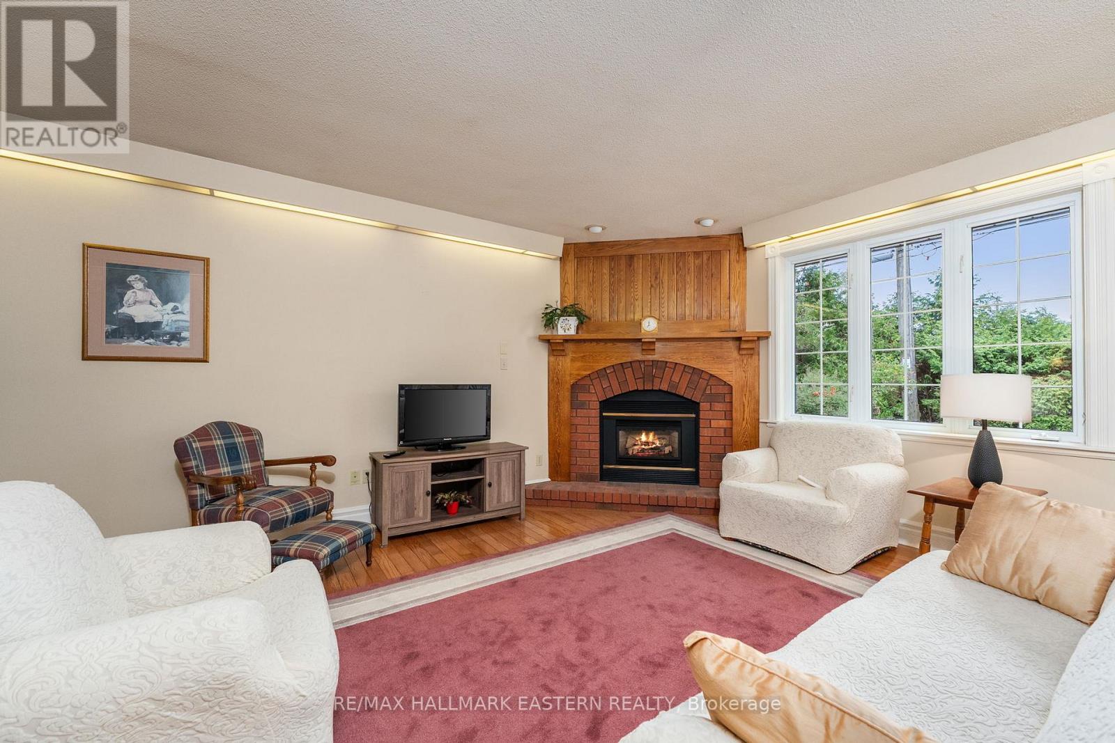883 Kensington Drive, Peterborough (Monaghan Ward 2), Ontario  K9J 6J8 - Photo 31 - X12357254