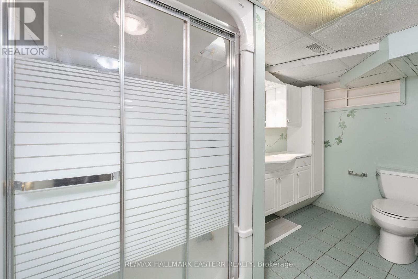 883 Kensington Drive, Peterborough (Monaghan Ward 2), Ontario  K9J 6J8 - Photo 33 - X12357254