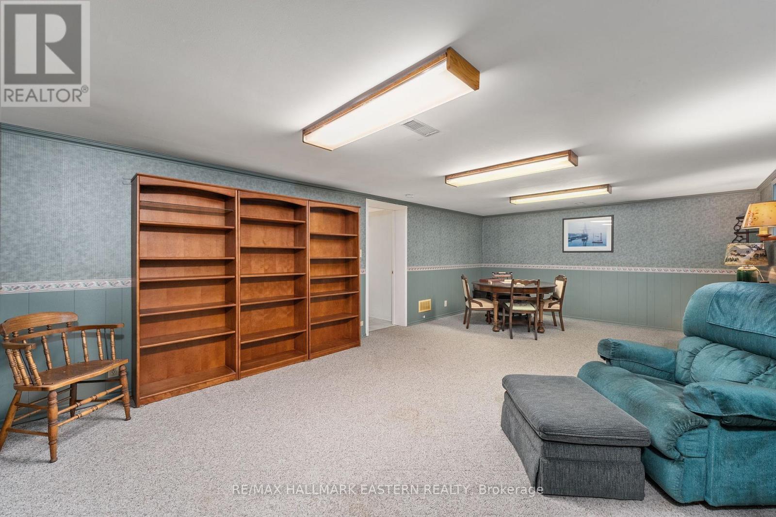 883 Kensington Drive, Peterborough (Monaghan Ward 2), Ontario  K9J 6J8 - Photo 35 - X12357254