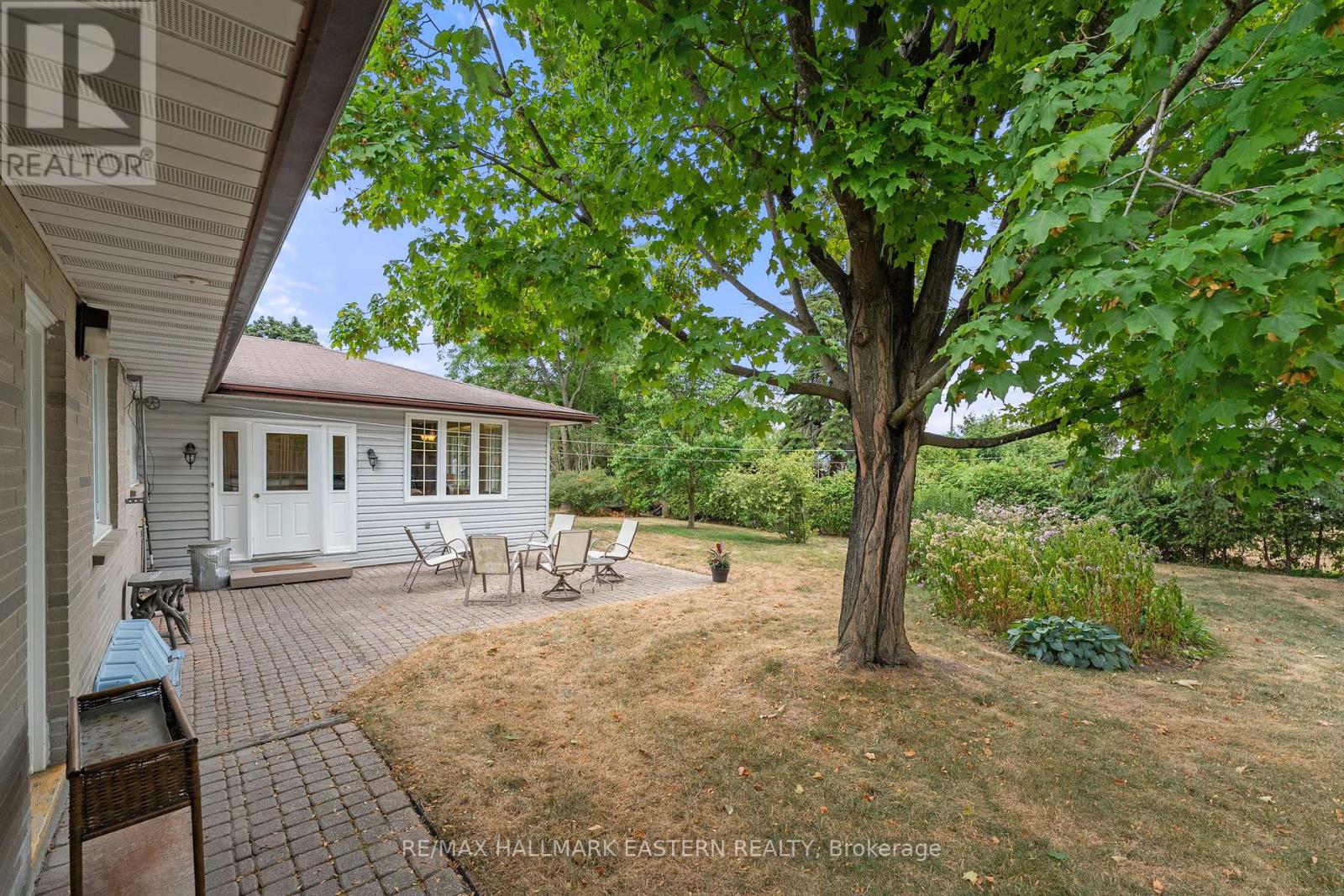 883 Kensington Drive, Peterborough (Monaghan Ward 2), Ontario  K9J 6J8 - Photo 43 - X12357254