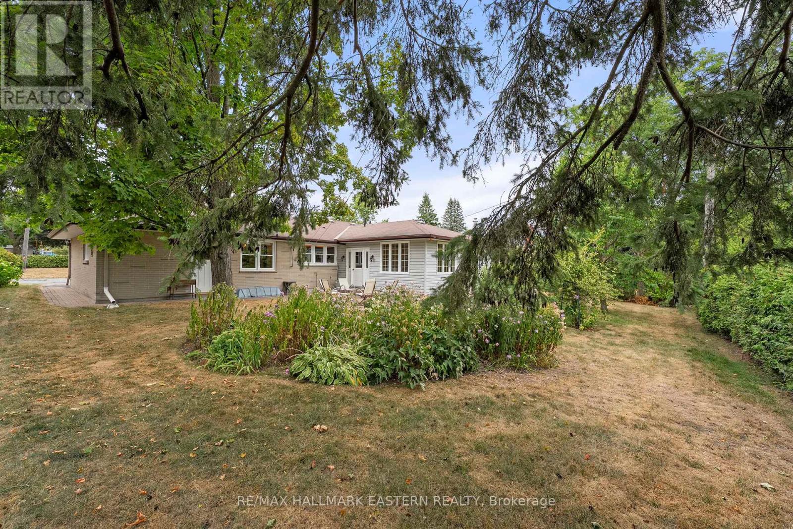 883 Kensington Drive, Peterborough (Monaghan Ward 2), Ontario  K9J 6J8 - Photo 45 - X12357254