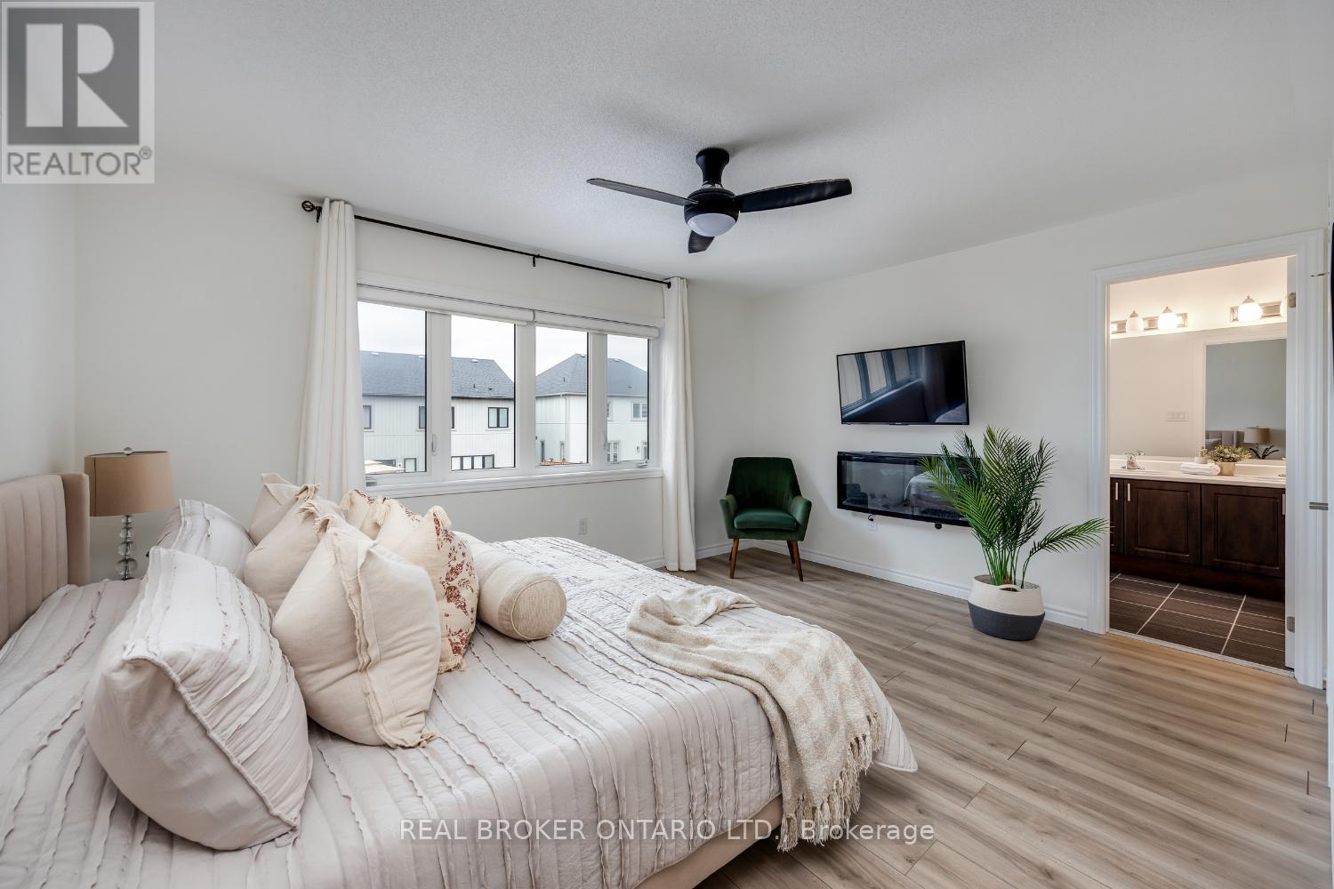 48 Highlands Boulevard, Cavan Monaghan (Millbrook Village), Ontario  L0A 1G0 - Photo 19 - X12357263