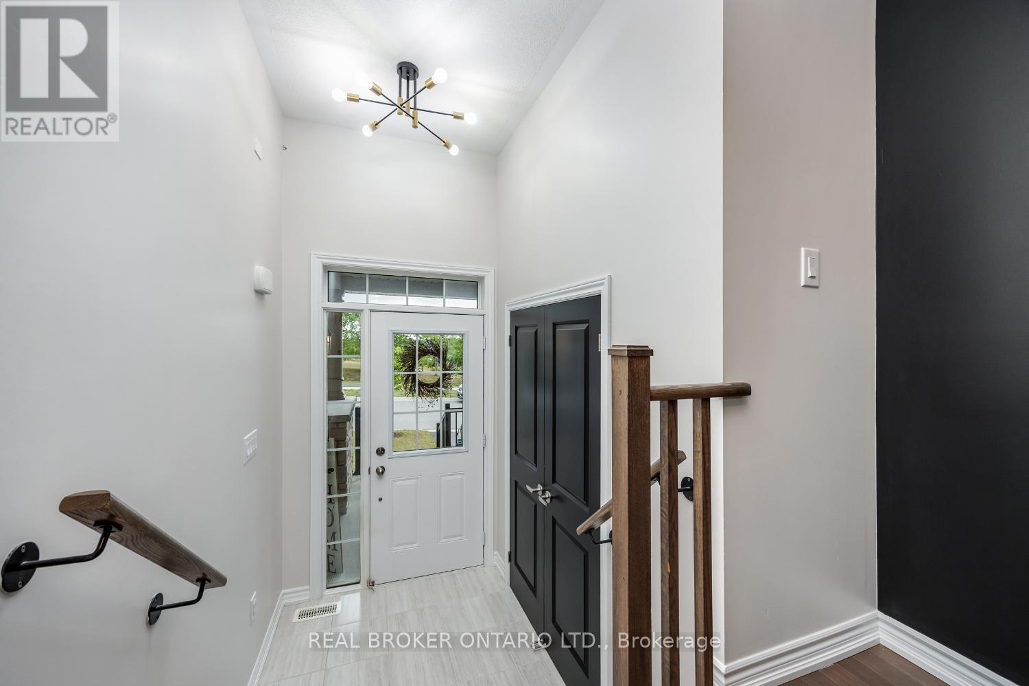 48 Highlands Boulevard, Cavan Monaghan (Millbrook Village), Ontario  L0A 1G0 - Photo 5 - X12357263