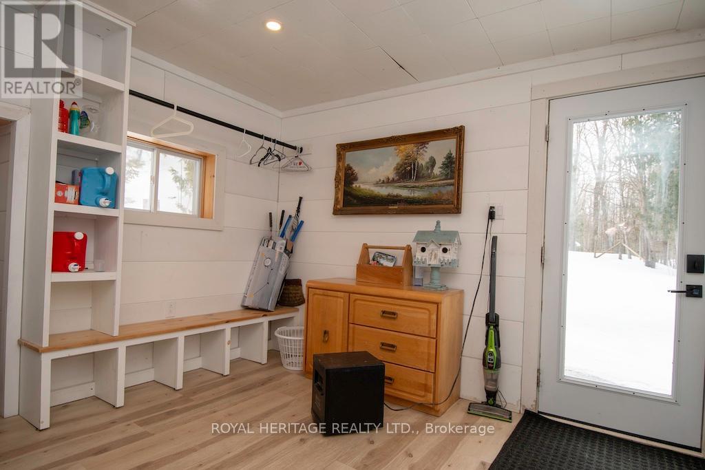 1074 Lakehurst Road, Trent Lakes, Ontario  K0L 2H0 - Photo 22 - X12357738