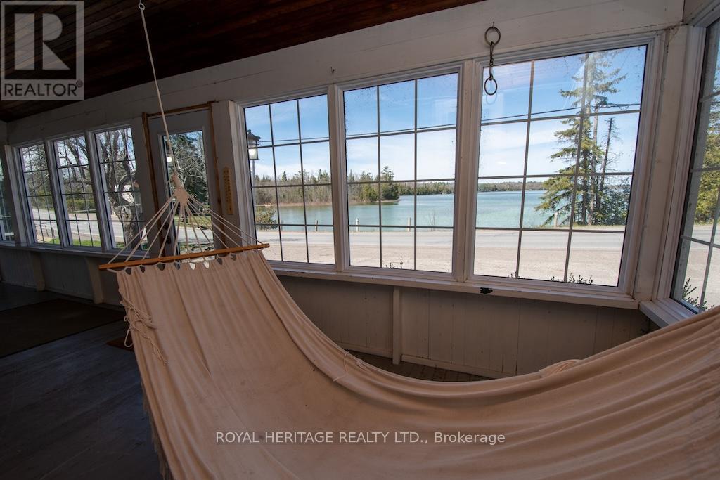 1074 Lakehurst Road, Trent Lakes, Ontario  K0L 2H0 - Photo 8 - X12357738