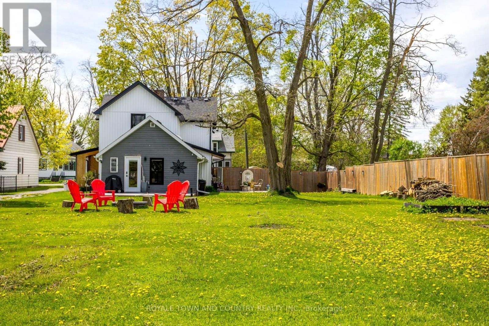 10 Queen Street S, Kawartha Lakes (Omemee), Ontario  K0L 2W0 - Photo 37 - X12358617
