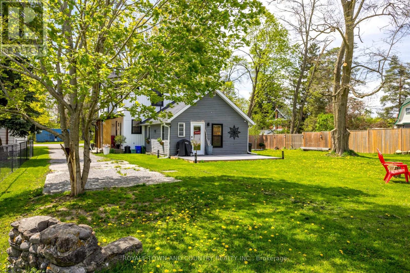 10 Queen Street S, Kawartha Lakes (Omemee), Ontario  K0L 2W0 - Photo 38 - X12358617