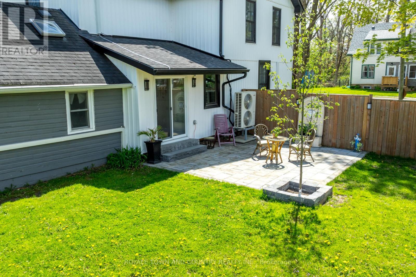 10 Queen Street S, Kawartha Lakes (Omemee), Ontario  K0L 2W0 - Photo 44 - X12358617