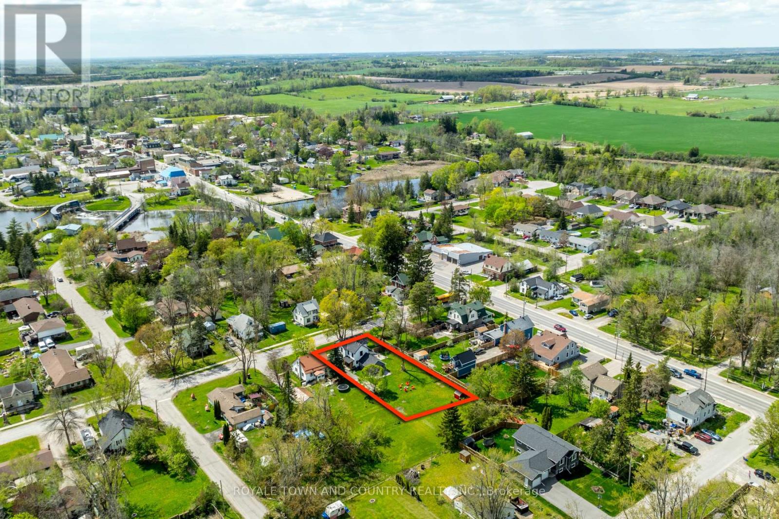 10 Queen Street S, Kawartha Lakes (Omemee), Ontario  K0L 2W0 - Photo 48 - X12358617