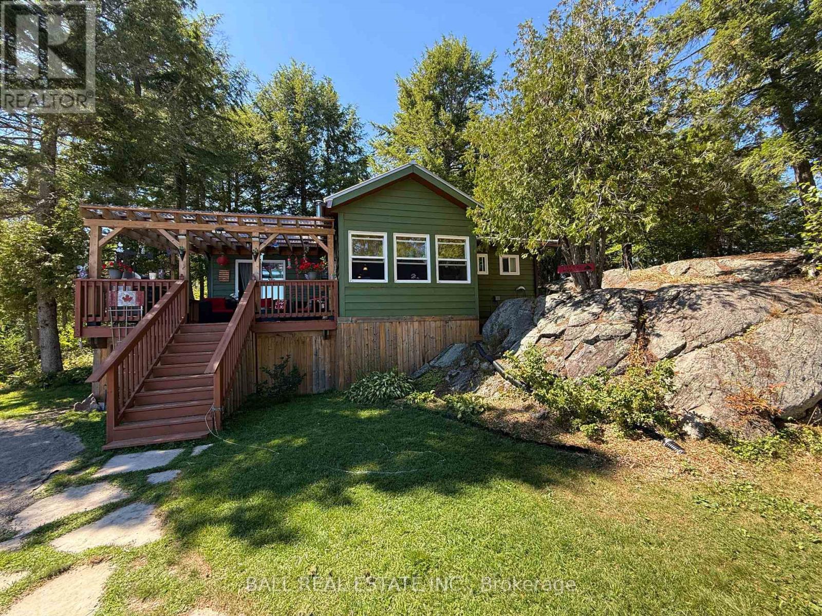 194 Fire Route 45a, North Kawartha, Ontario  K0L 2H0 - Photo 11 - X12358709