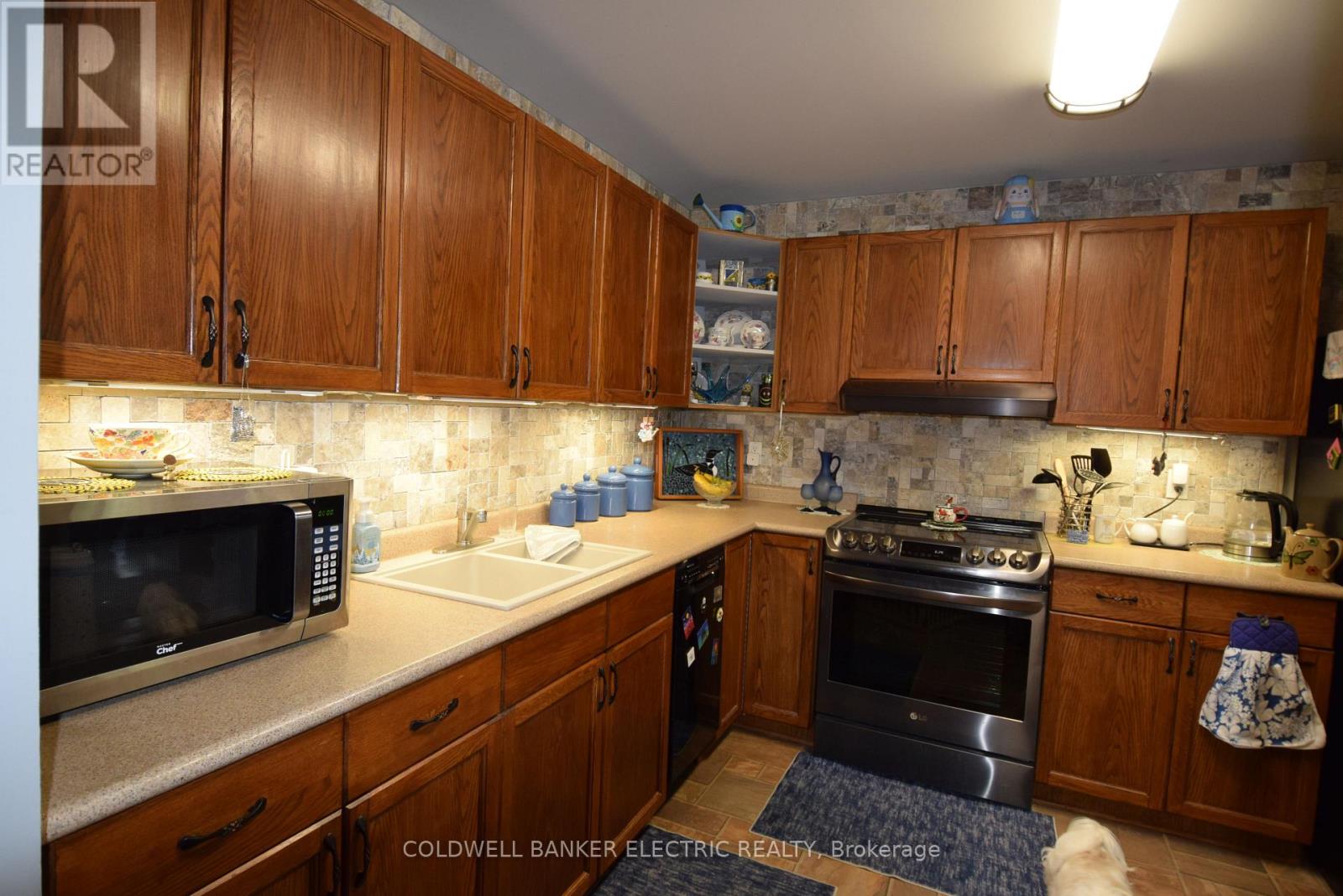104 - 2418 Mountland Drive, Peterborough (Monaghan Ward 2), Ontario  K9K 2E2 - Photo 6 - X12358735