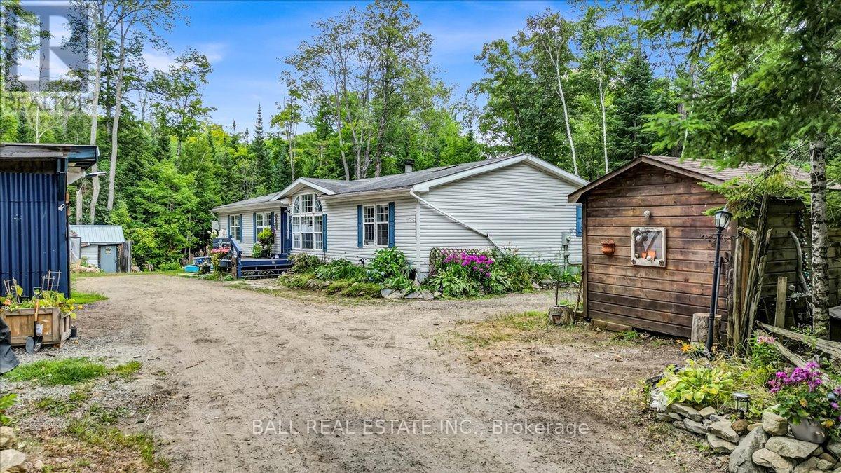 5005 Loop Road, Highlands East (Cardiff Ward), Ontario  K0L 2A0 - Photo 1 - X12358875