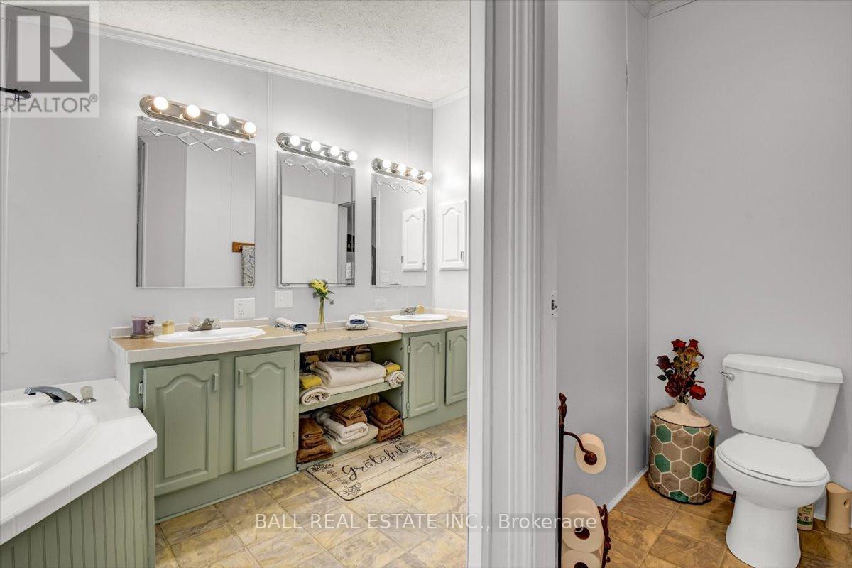 5005 Loop Road, Highlands East (Cardiff Ward), Ontario  K0L 2A0 - Photo 16 - X12358875