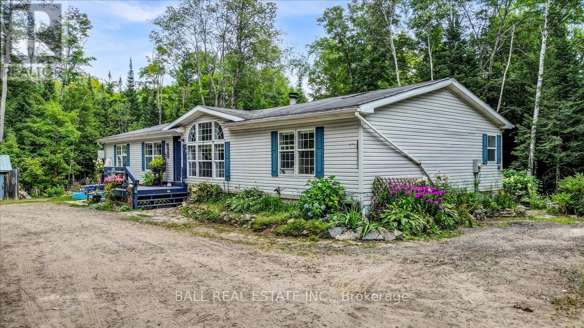 5005 Loop Road, Highlands East (Cardiff Ward), Ontario  K0L 2A0 - Photo 2 - X12358875