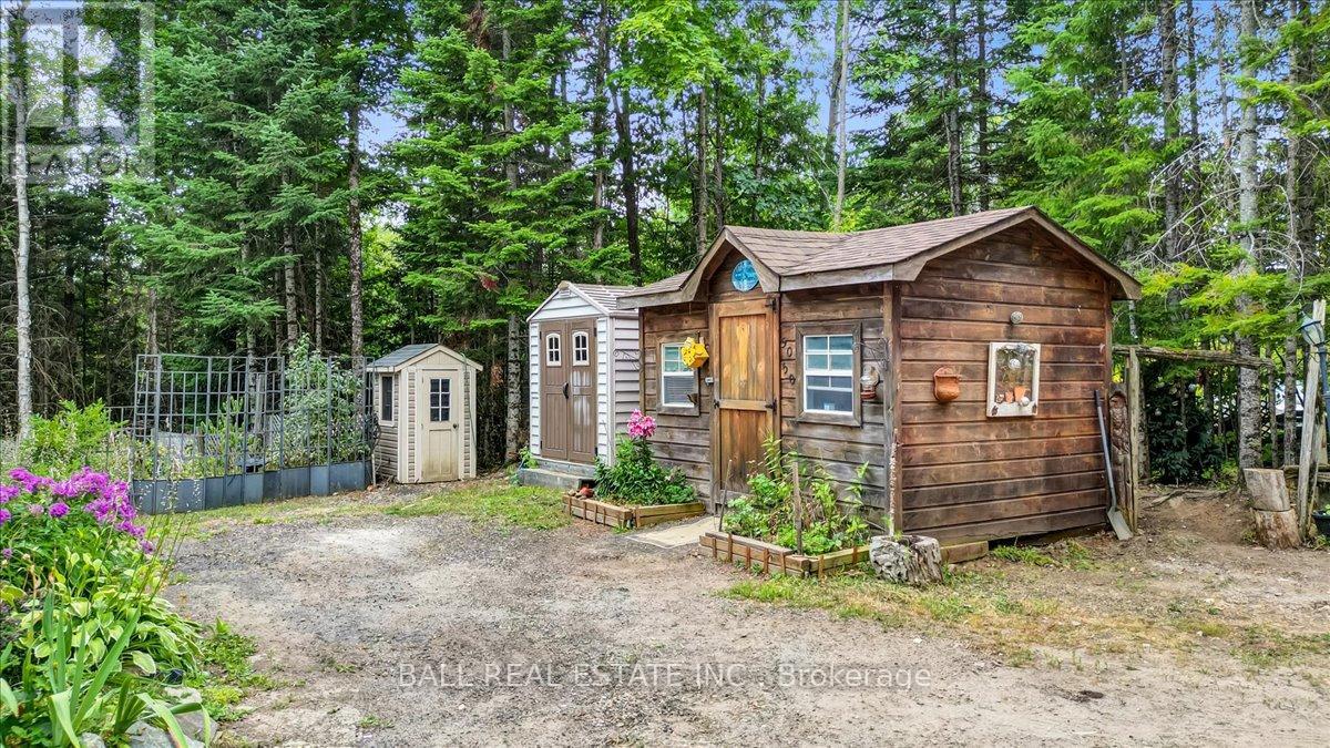 5005 Loop Road, Highlands East (Cardiff Ward), Ontario  K0L 2A0 - Photo 25 - X12358875