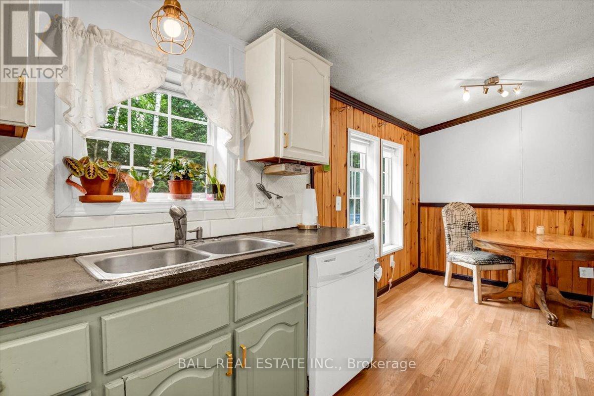 5005 Loop Road, Highlands East (Cardiff Ward), Ontario  K0L 2A0 - Photo 7 - X12358875