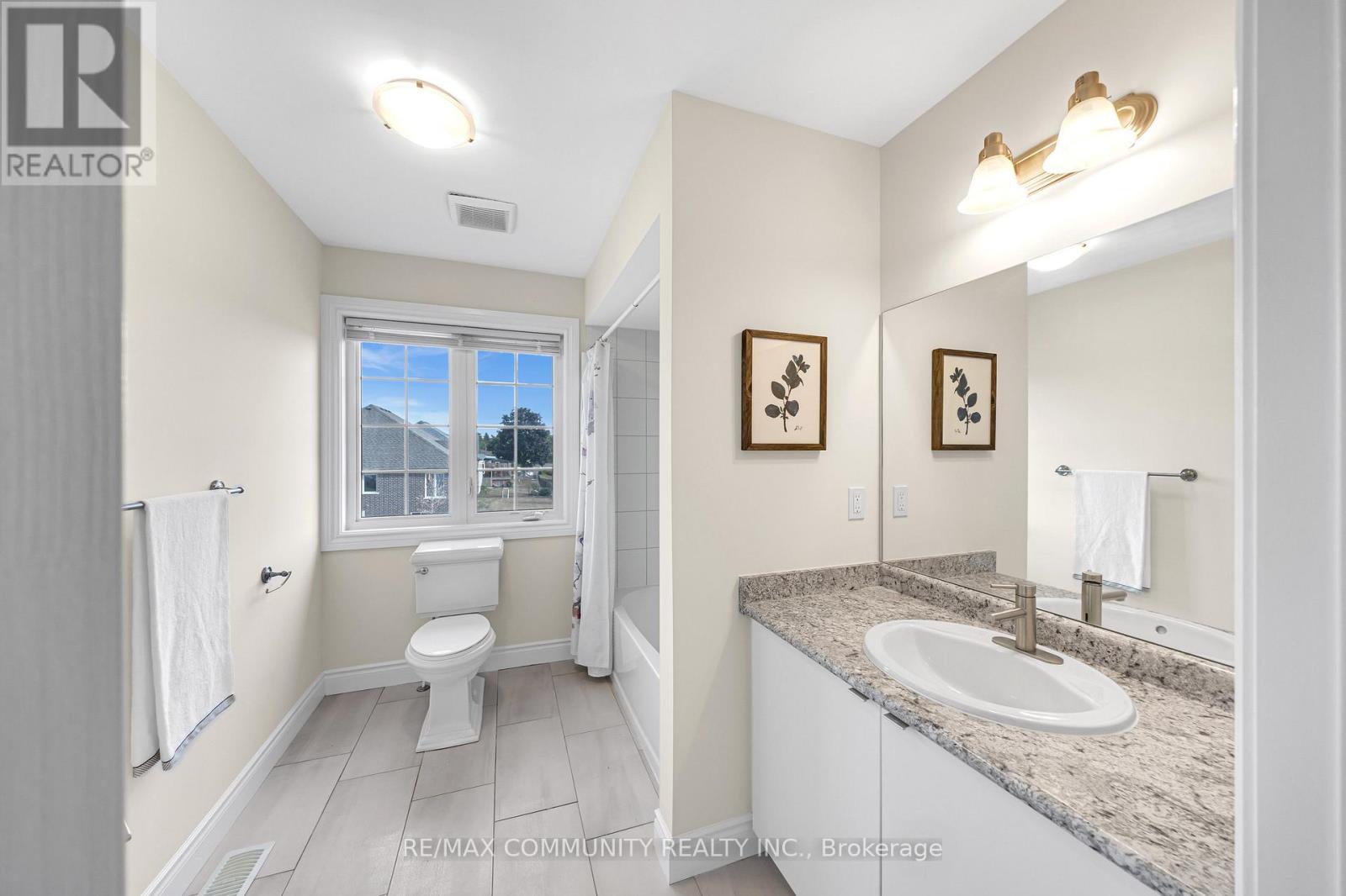 78 Alcorn Drive, Kawartha Lakes (Lindsay), Ontario  K9V 0M8 - Photo 37 - X12359140