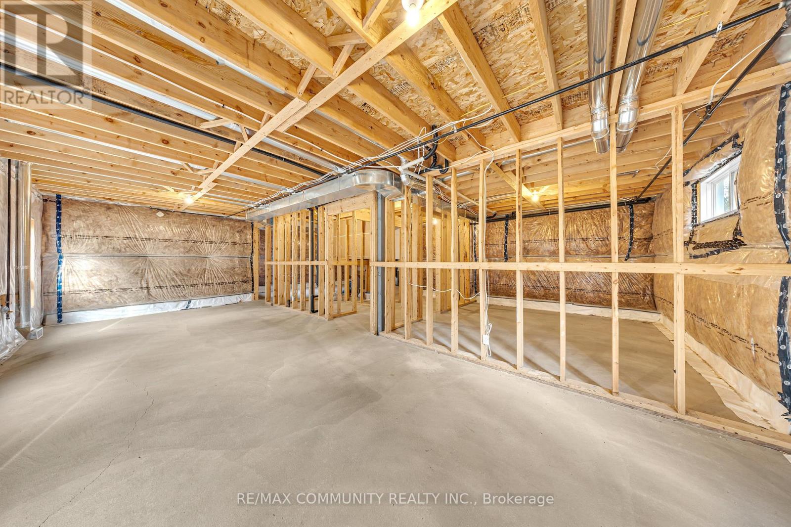 78 Alcorn Drive, Kawartha Lakes (Lindsay), Ontario  K9V 0M8 - Photo 43 - X12359140