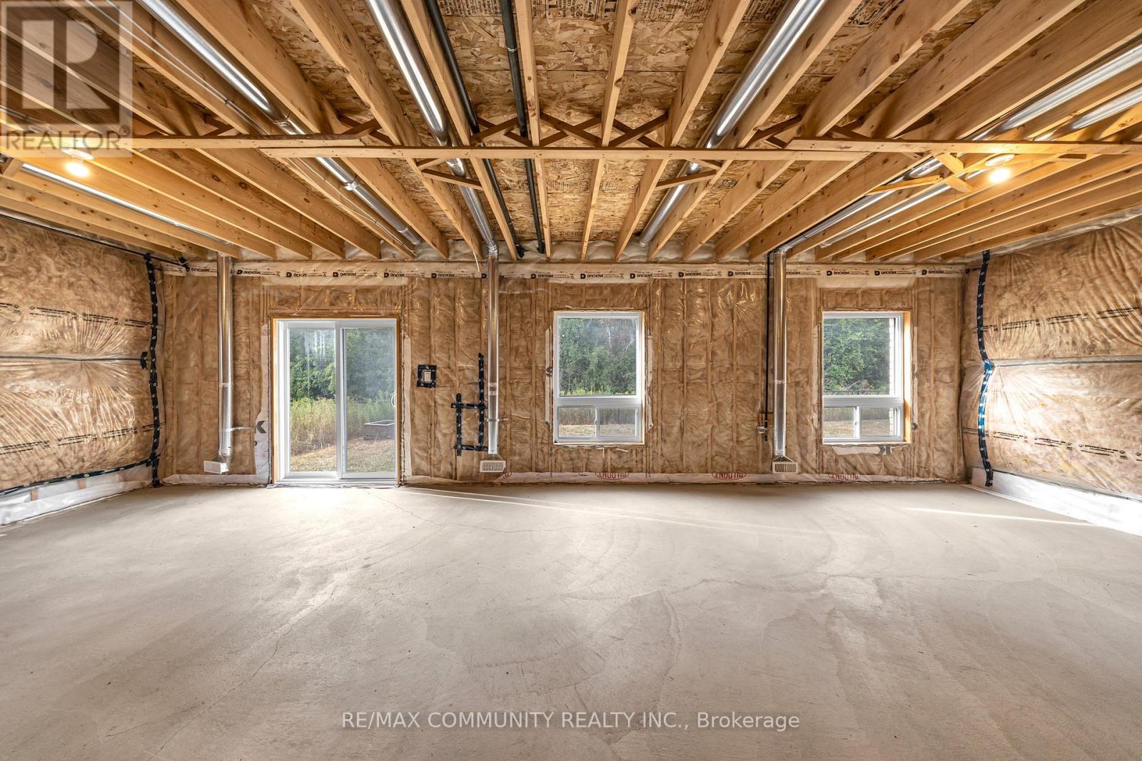 78 Alcorn Drive, Kawartha Lakes (Lindsay), Ontario  K9V 0M8 - Photo 44 - X12359140