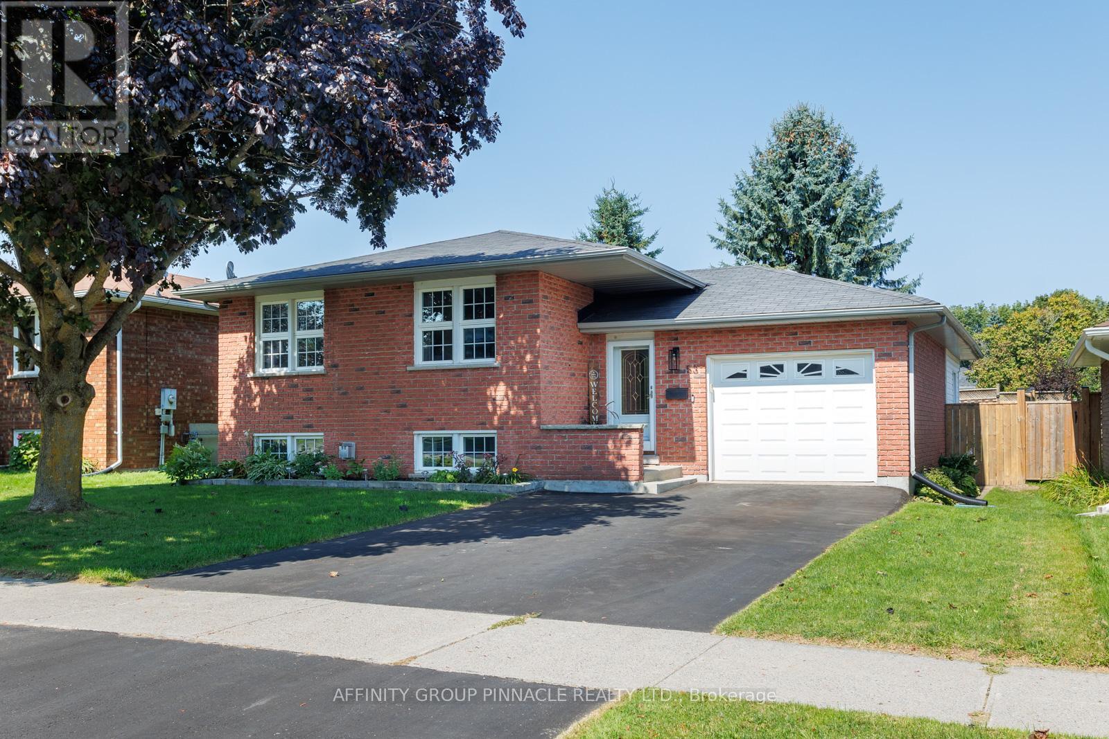 53 Madill Crescent, Kawartha Lakes (Lindsay), Ontario  K9V 5X3 - Photo 1 - X12359484