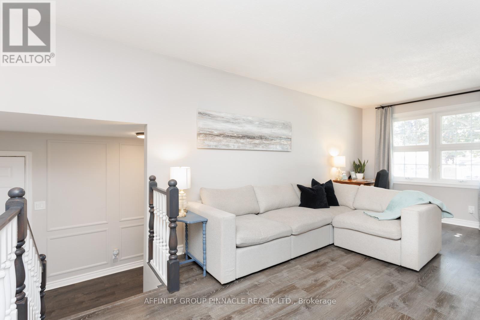 53 Madill Crescent, Kawartha Lakes (Lindsay), Ontario  K9V 5X3 - Photo 8 - X12359484