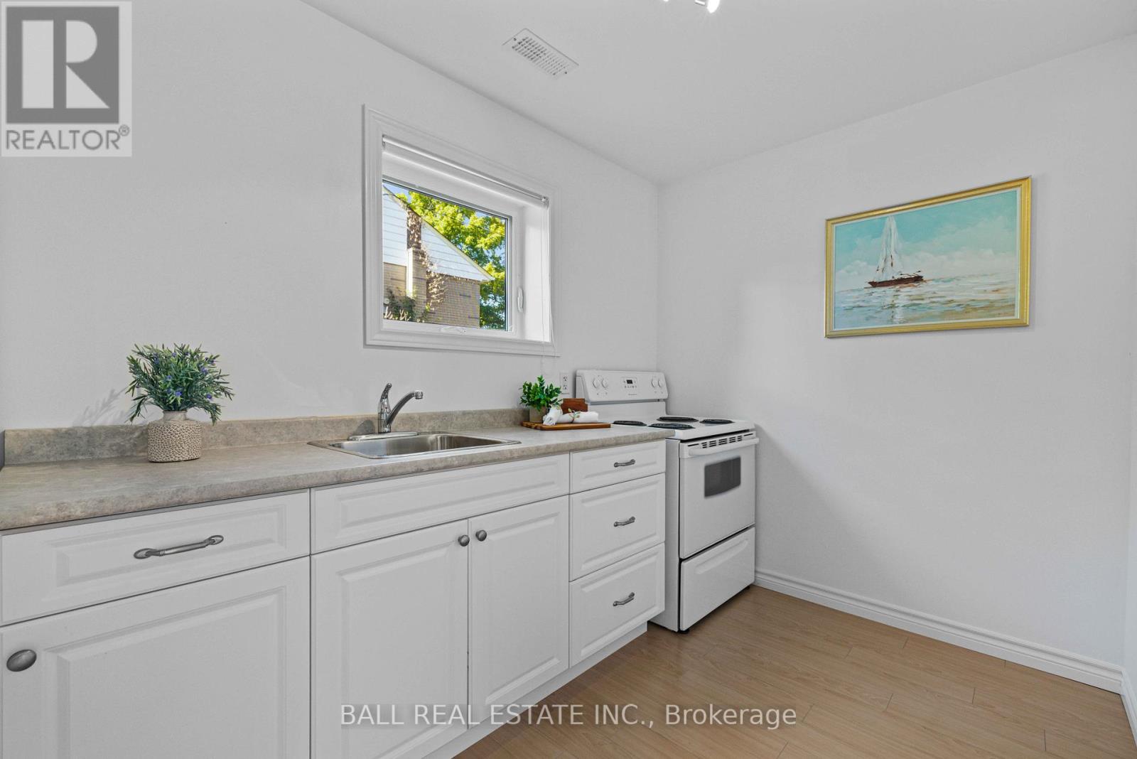 773 Pinewood Drive, Peterborough (Otonabee Ward 1), Ontario  K9K 1L3 - Photo 32 - X12359829