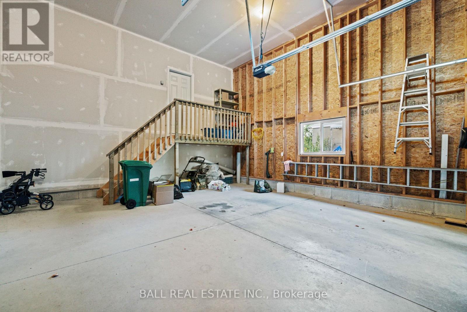 773 Pinewood Drive, Peterborough (Otonabee Ward 1), Ontario  K9K 1L3 - Photo 37 - X12359829
