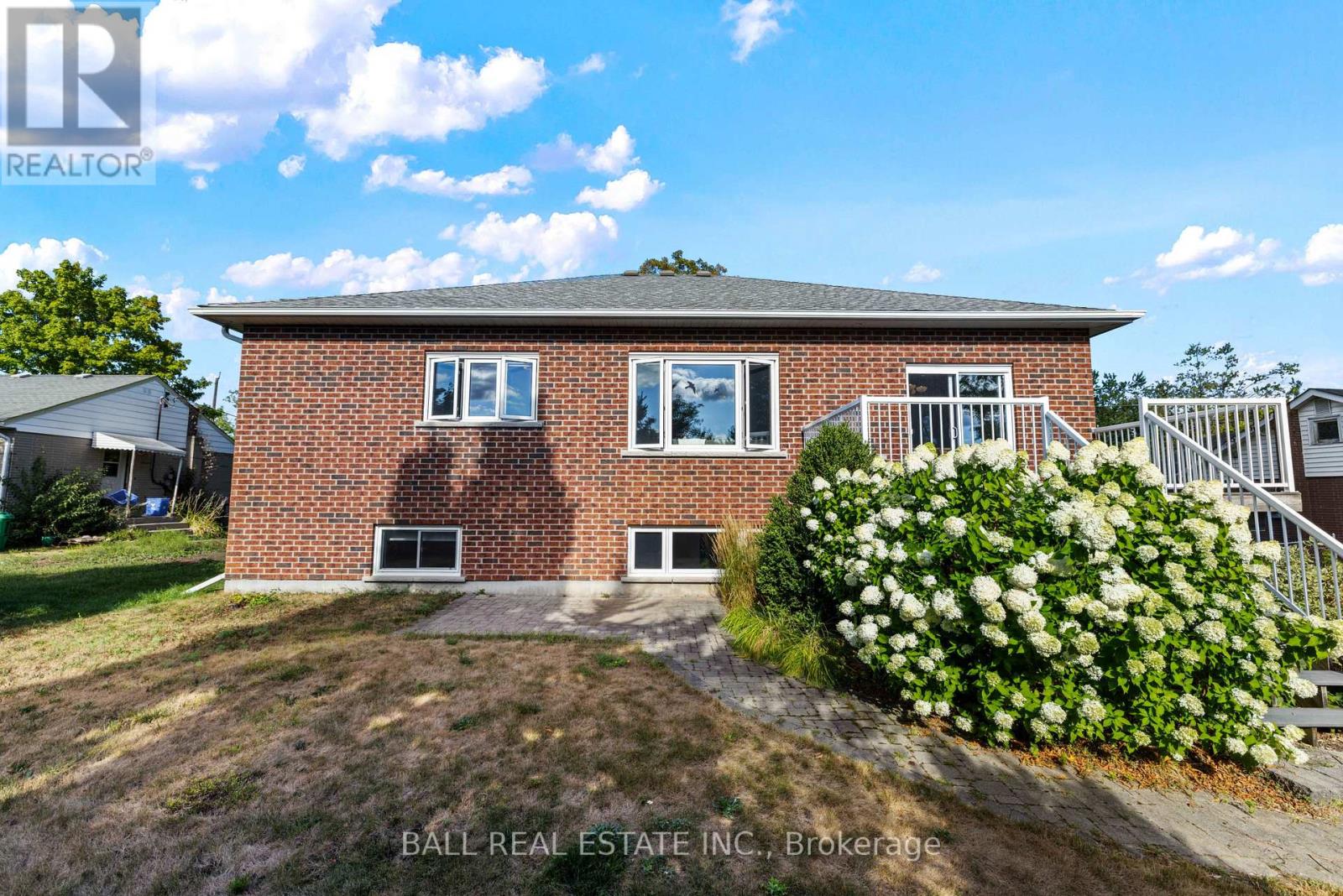 773 Pinewood Drive, Peterborough (Otonabee Ward 1), Ontario  K9K 1L3 - Photo 40 - X12359829