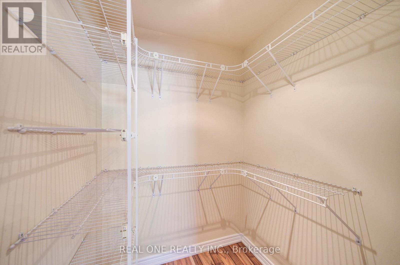 105 Milroy Drive, Peterborough North (North), Ontario  K9H 7T2 - Photo 25 - X12360010