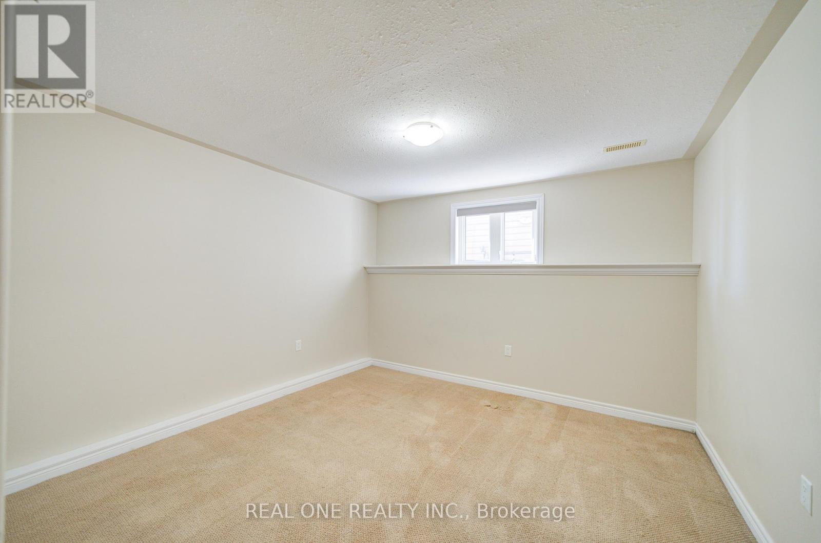 105 Milroy Drive, Peterborough North (North), Ontario  K9H 7T2 - Photo 33 - X12360010