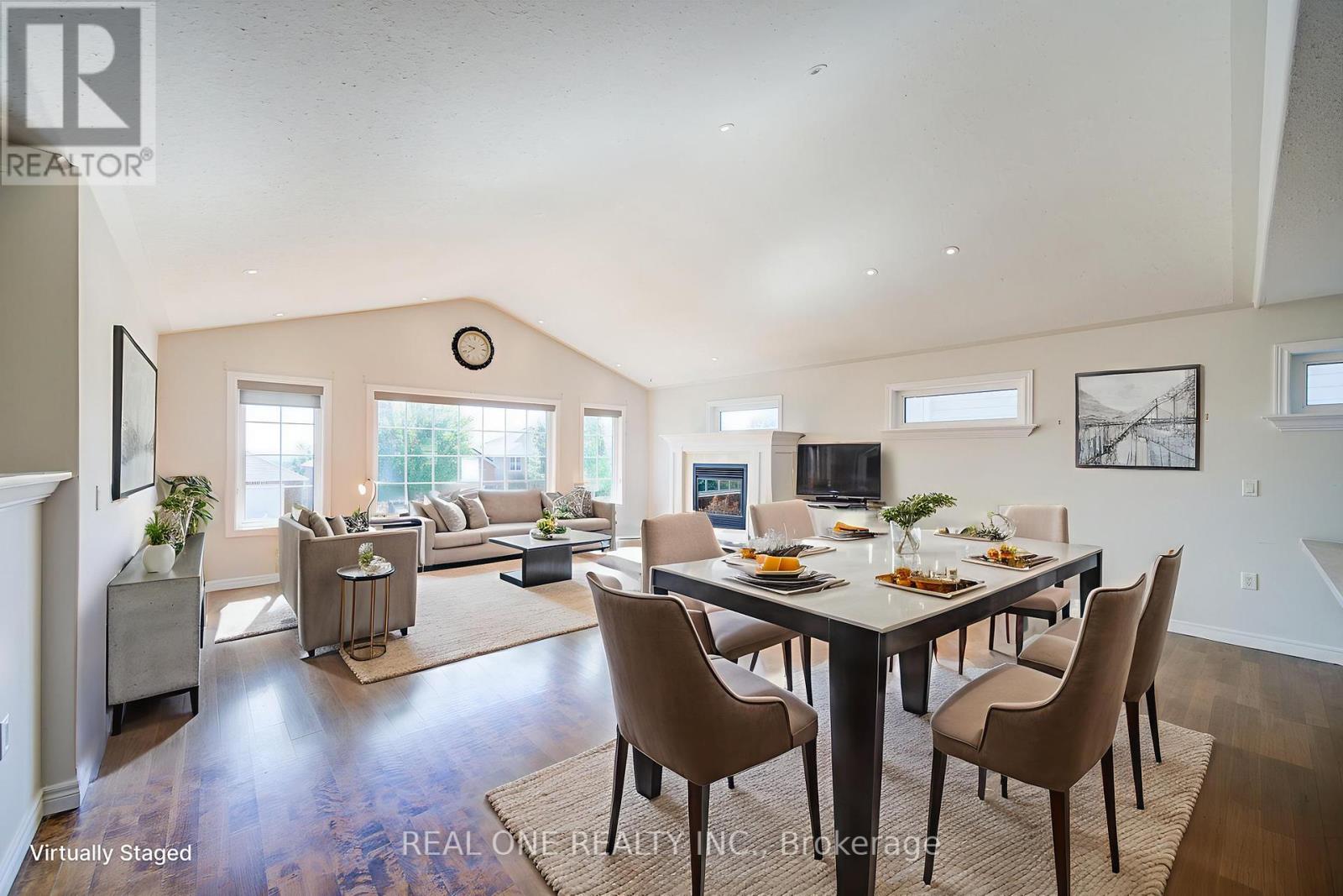 105 Milroy Drive, Peterborough North (North), Ontario  K9H 7T2 - Photo 8 - X12360010