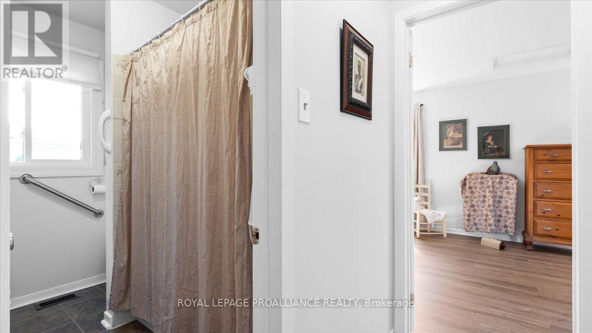 233 Russet Road, Trent Hills (Campbellford), Ontario  K0L 1L0 - Photo 14 - X12360945