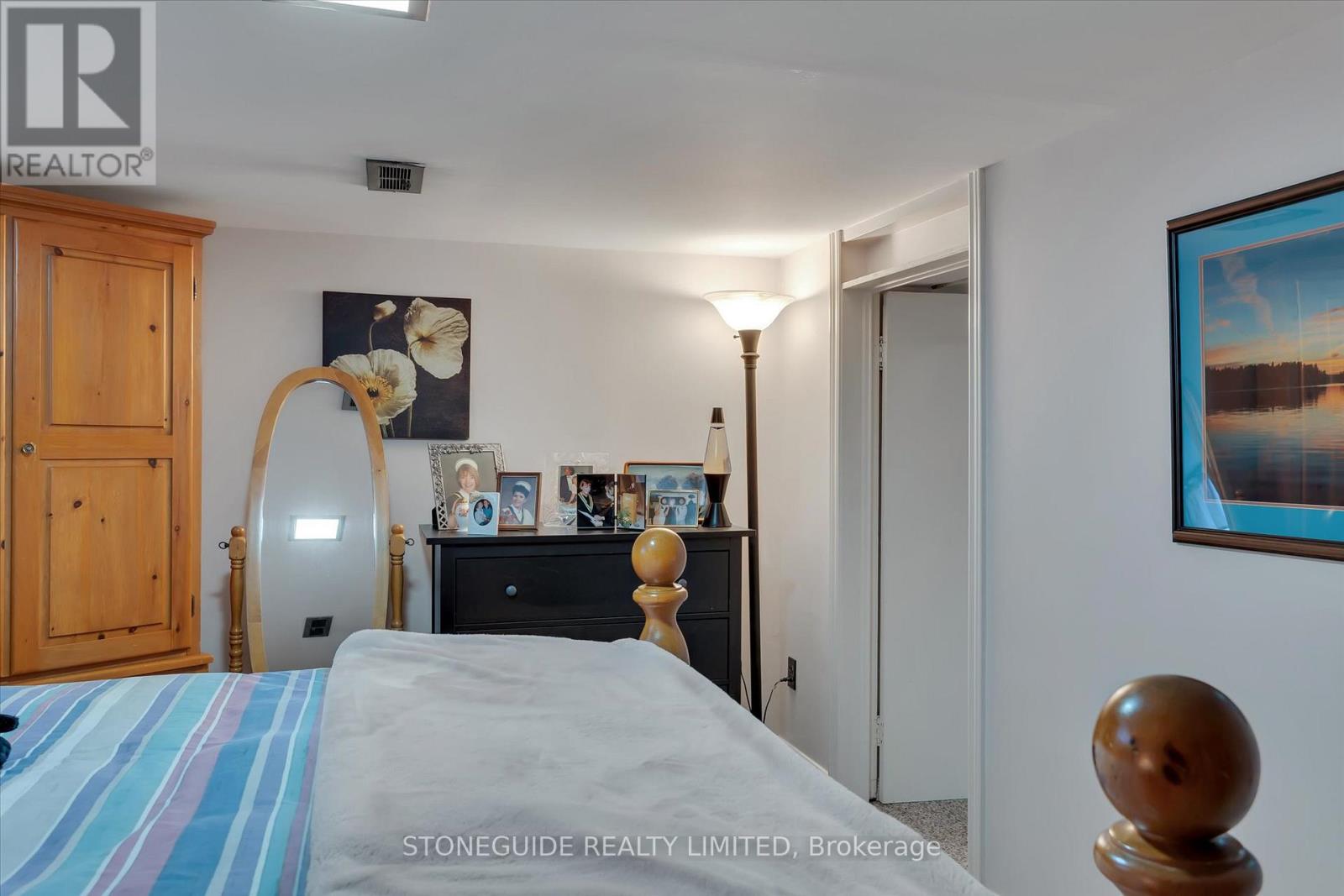 687 Orpington Road, Peterborough (Otonabee Ward 1), Ontario  K9J 4A5 - Photo 23 - X12360993
