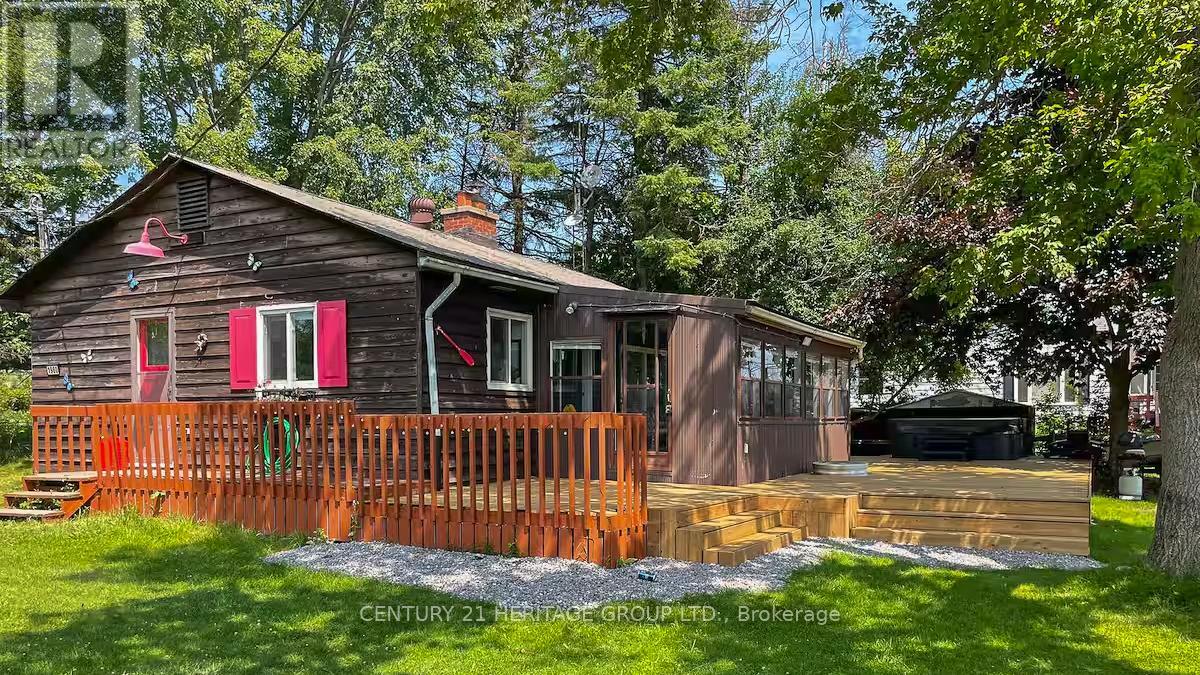 1980 Pigeon Lake Road, Kawartha Lakes (Emily), Ontario  K9V 4R5 - Photo 1 - X12361315