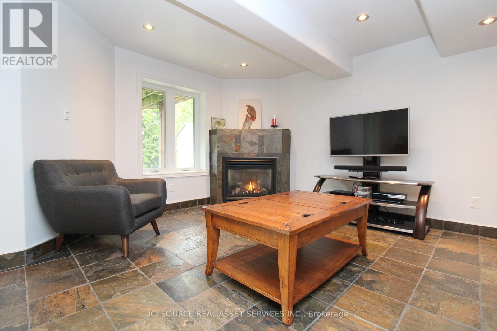 260 O'dette Road, Peterborough (Monaghan Ward 2), Ontario  K9K 2N8 - Photo 40 - X12361912