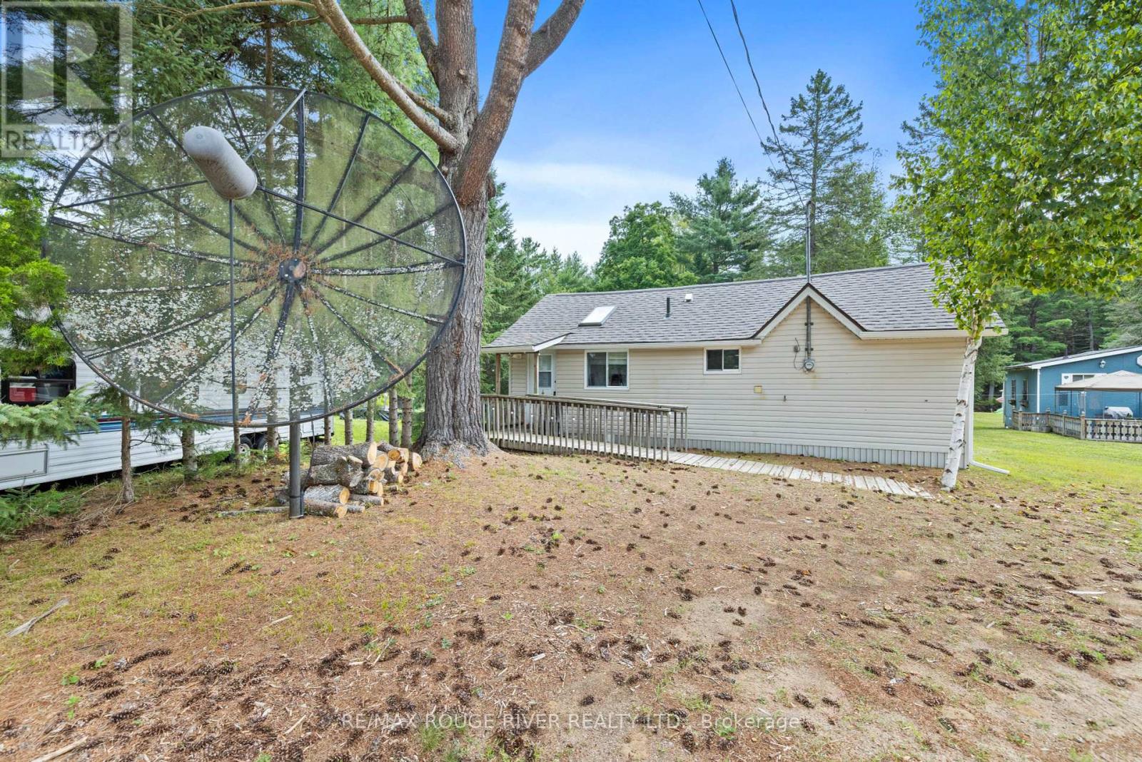 39 Hobo Lane, Hastings Highlands (Herschel Ward), Ontario  K0L 1C0 - Photo 3 - X12362289