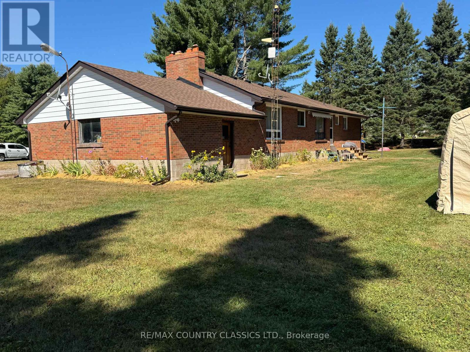 1012 Clement Lake Road, Highlands East (Monmouth), Ontario  K0L 3C0 - Photo 3 - X12362492