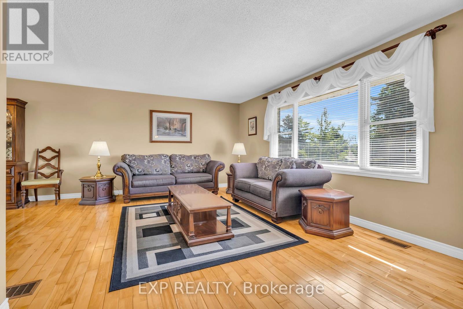 356 Gifford Drive, Selwyn, Ontario  K0L 1T0 - Photo 10 - X12362434
