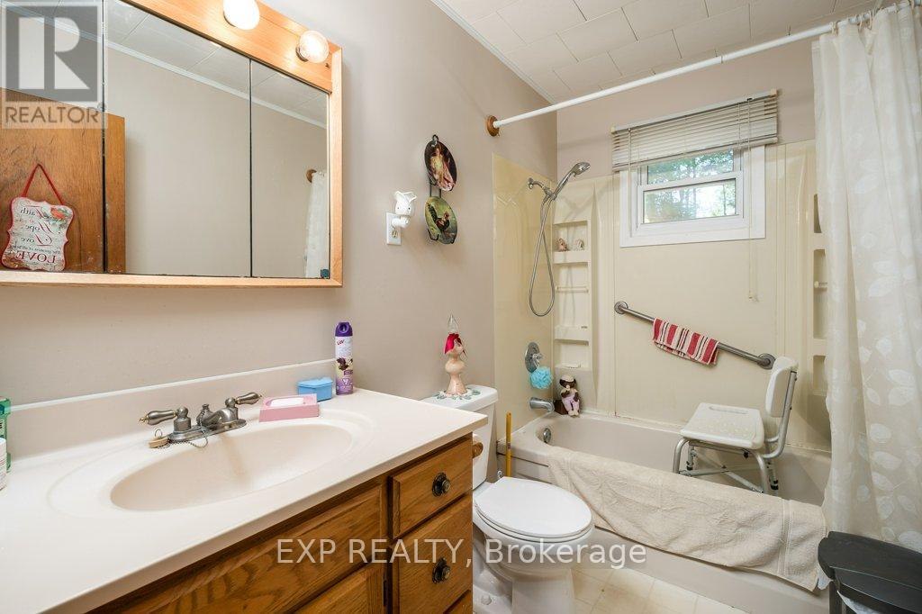 176 Bel Twp 3rd Line, Havelock-Belmont-Methuen (Belmont-Methuen), Ontario  K0L 1Z0 - Photo 17 - X12362634