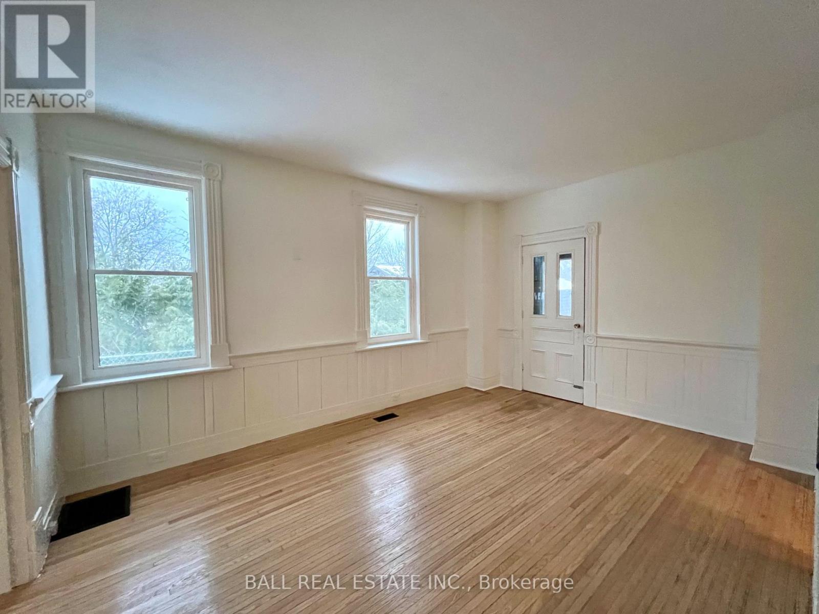 134 Water Street, Selwyn, Ontario  K0L 2H0 - Photo 14 - X12362704