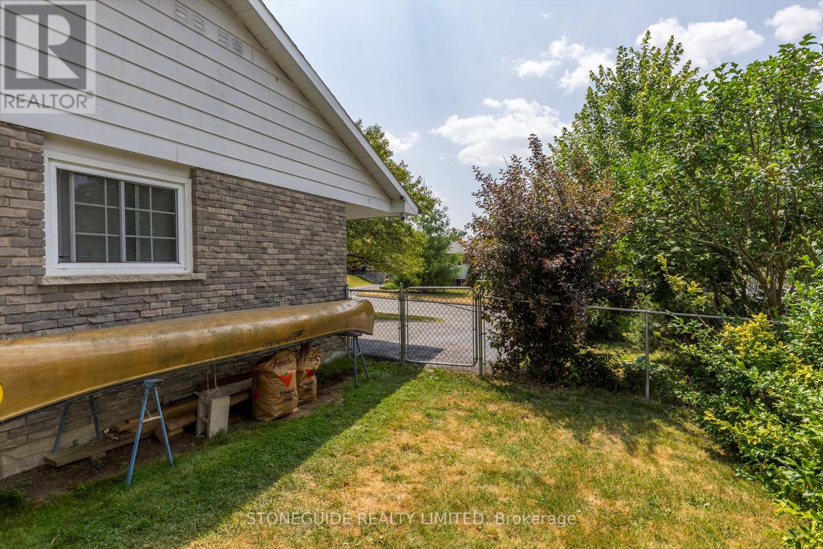 976 Sydenham Road, Peterborough South (East), Ontario  K9J 1K6 - Photo 29 - X12362714